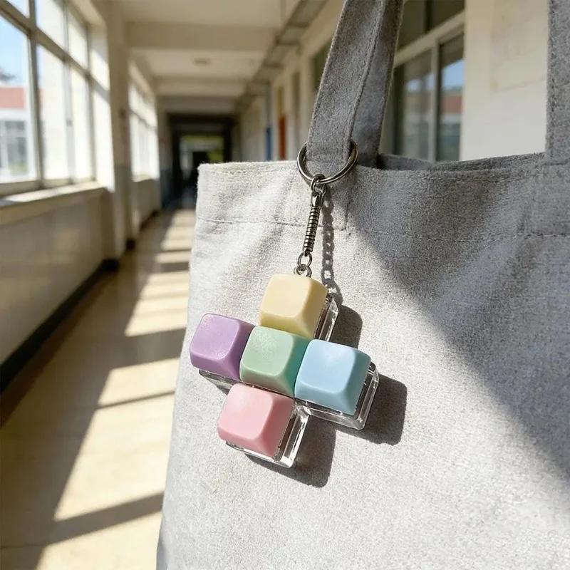 Portachiavi Tastiera Antistress 4/5 Tasti Tappo Tastiera Macaron con Luce RGB Giocattolo per Dita Portachiavi Decompressione Fai da Te Gadget per Bambini Adulti Passatempo