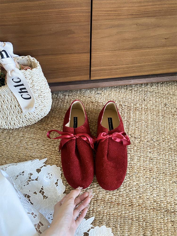 Leather soft-soled French retro shallow mouth flat-soled single shoes women's 2025 gentle evening wind Mary Jane women's shoes Doudou shoes tide