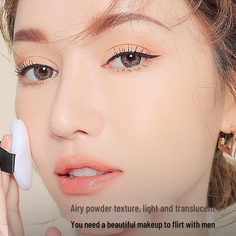Latin America La Si Gongge Waterproof Long-lasting Setting Powder for Dry & Oily Skin - No Cakey Finish