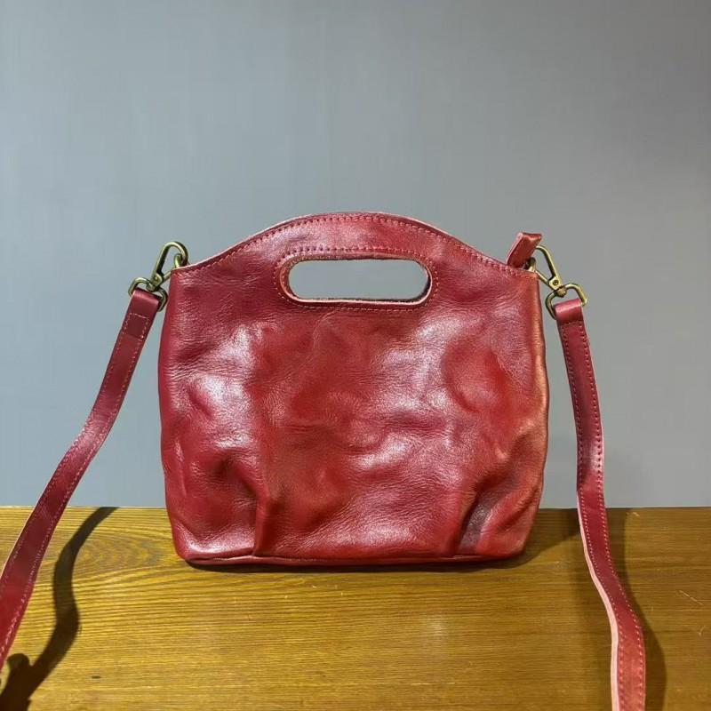 Fashionable Women's Bag Retro Style Leather Bucket Commuting Crossbody Handbag