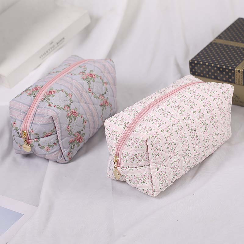 WTEMPO Floral Printed Quilted Makeup Bags Outdoor Travel Cosmetics & Skincare Products Zipper Bags Large Capacity Portable Soft Storage Bags