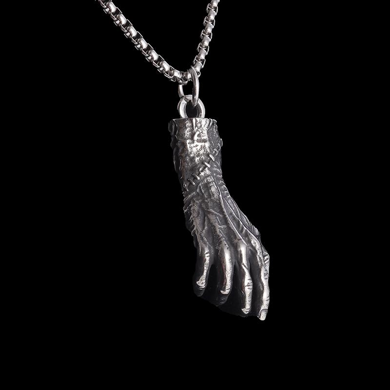 Vintage Gothic Demon Hand Nero Demon Buster Necklace Pendant Men's Personality Cool Punk Jewelry Halloween Gift