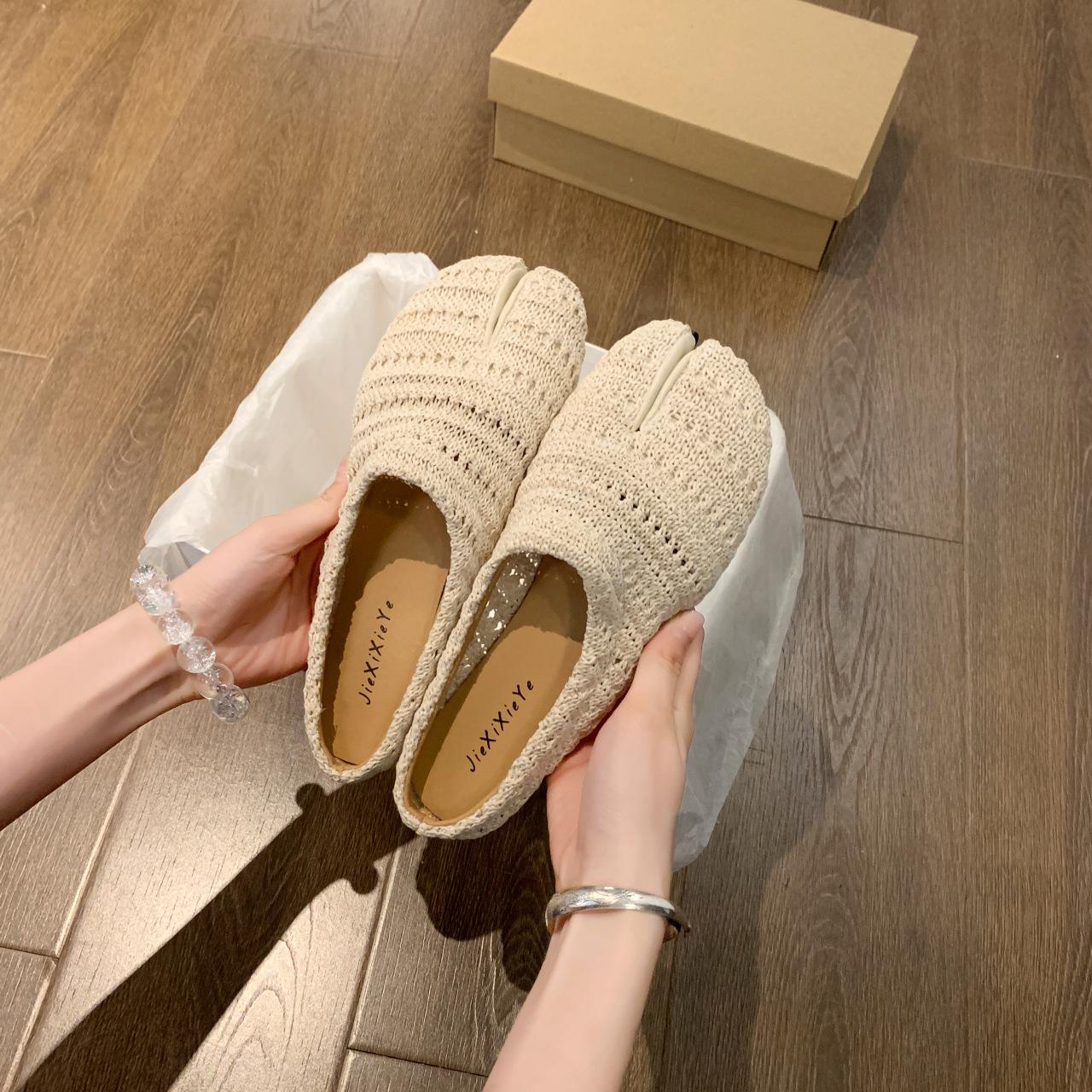 

Niche design sense breathable woven bag head half slippers women s summer wear versatile not tired feet flat bottom split toe pig trotters shoes 40