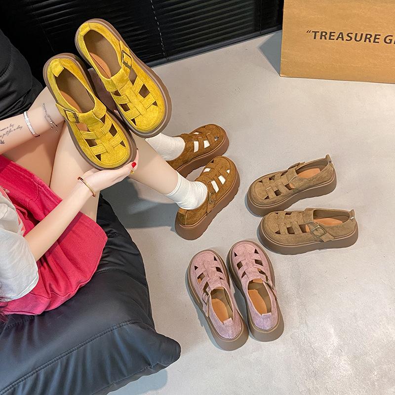 Small man increases height, thick-soled retro women's summer 2025 new big-headed versatile hollow single shoes