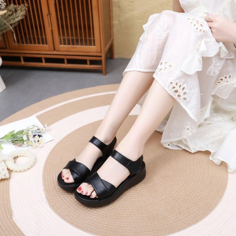 Summer sandals women's new soft-soled soft-faced lightweight non-slip comfortable beach shoes