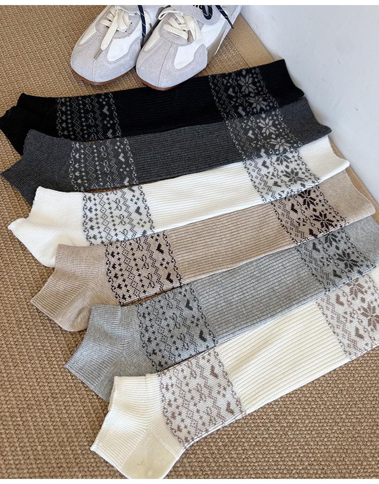 Women's Wool Mid-Calf Socks: Thickened Autumn/Winter Brown Slouch & Gray Stirrup Warmers