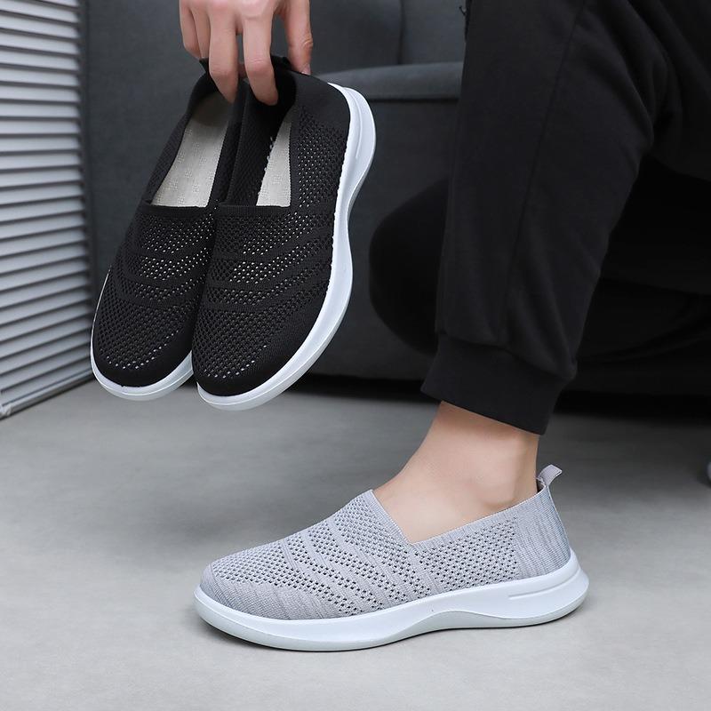 Shoes Men's Summer New Men's Flying Weaving Breathable Fashion Casual Men's Shoes One Pedal Soft Sole Shallow Mouth Round Head Single Shoes