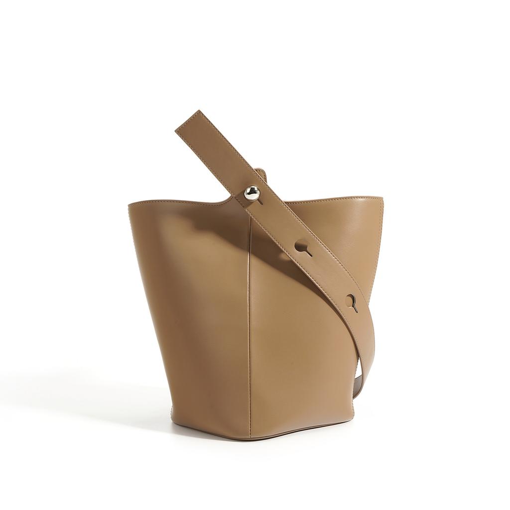 Niche Commuter Bucket Bag Women's New Fashionable Large-capacity Shoulder Crossbody Handbag Women's Bag