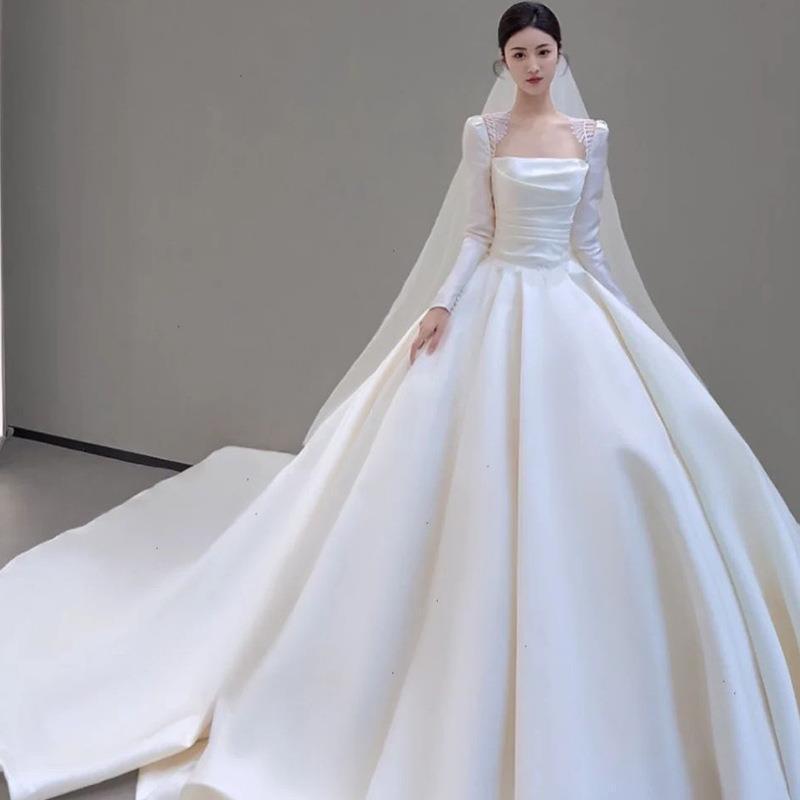 Satin Hochzeitskleid Braut 1011 neues Hauptkleid retro leichtes Hochzeitskleid Ausgehkleid kleiner Mann lange Ärmel unterwegs Prinzessin Frau