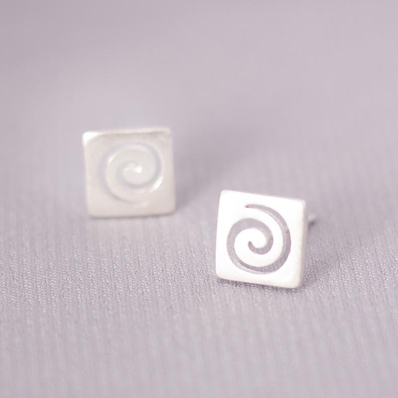 Ohrstecker mit s925 Silbernadel im koreanischen Stil für Damen – Minimalistisches & Persönlichkeitsdesign