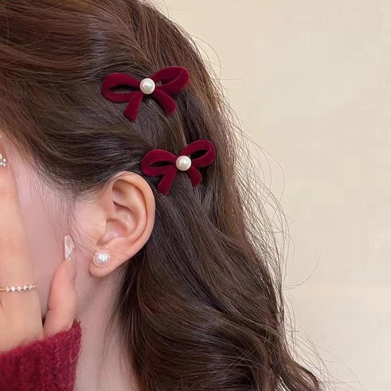 Velvet Red Bow Hair Clip: Women’s Autumn/Winter Duckbill for Bangs & Forehead