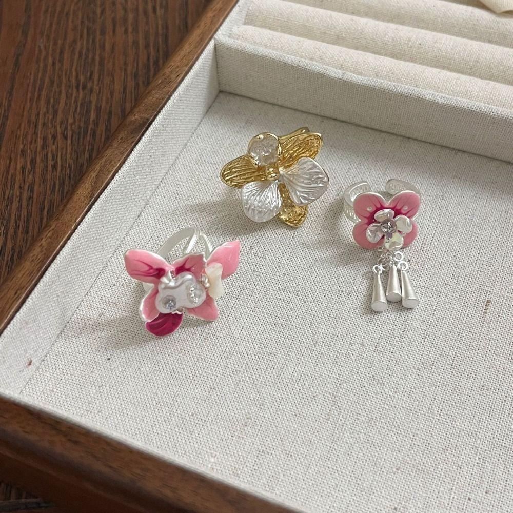 White Iris Flower Enamel Finger Ring Sweet French Irregular Ring Drip Oil Flower Ring  Girls