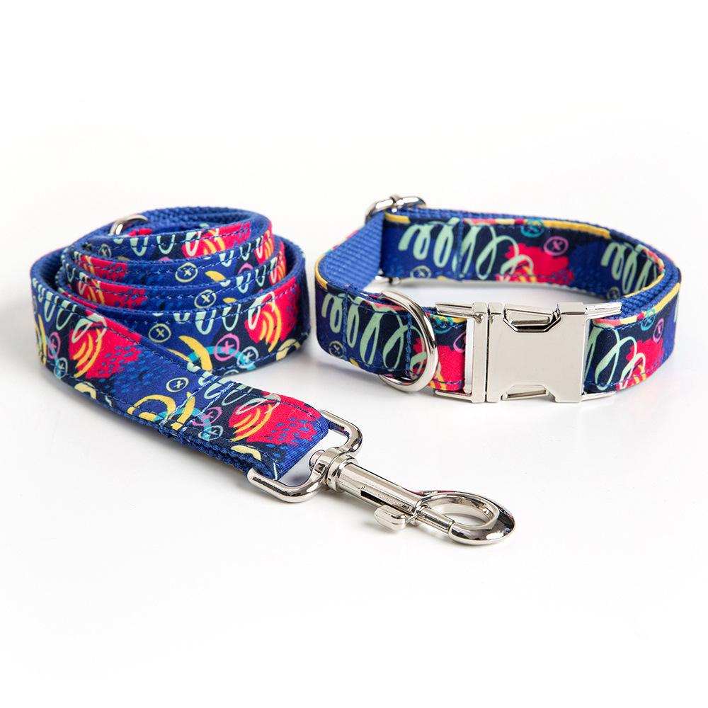 Graffiti Engraved Anti-Tangle Dog Collar and Leash Set S