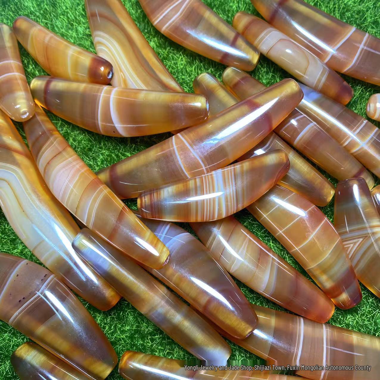 High-Gloss Polished Striped Agate Cow Horn Pendant Necklace Unisex Jewelry Loose Beads