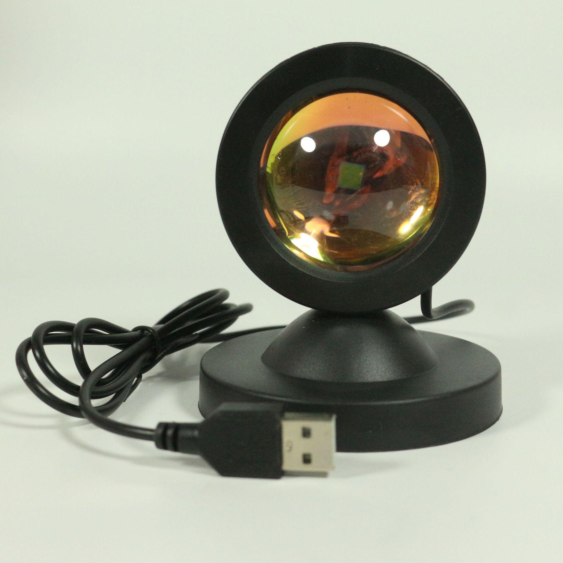 

Настільна міні-лампа RGB Sunset: Атмосферний світильник із живленням від USB 16-color RGB Moon with Remote