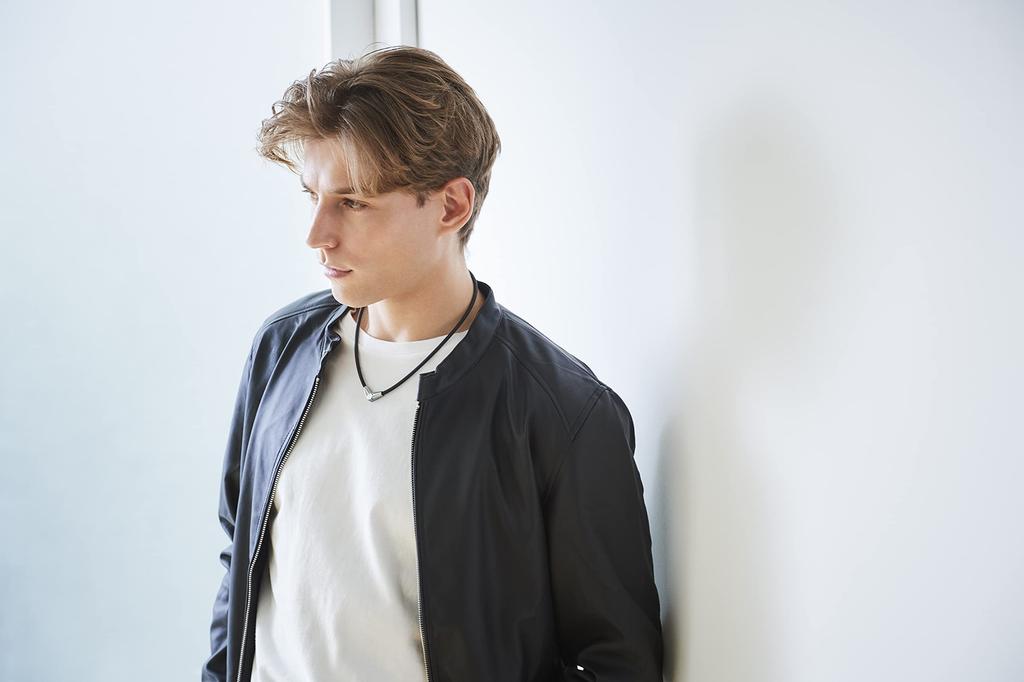 Limited Color Magnetic Necklace Necklace ALT Black X Metallic Gray M Popular Sports [Colantotte] [Official] Men's Women's