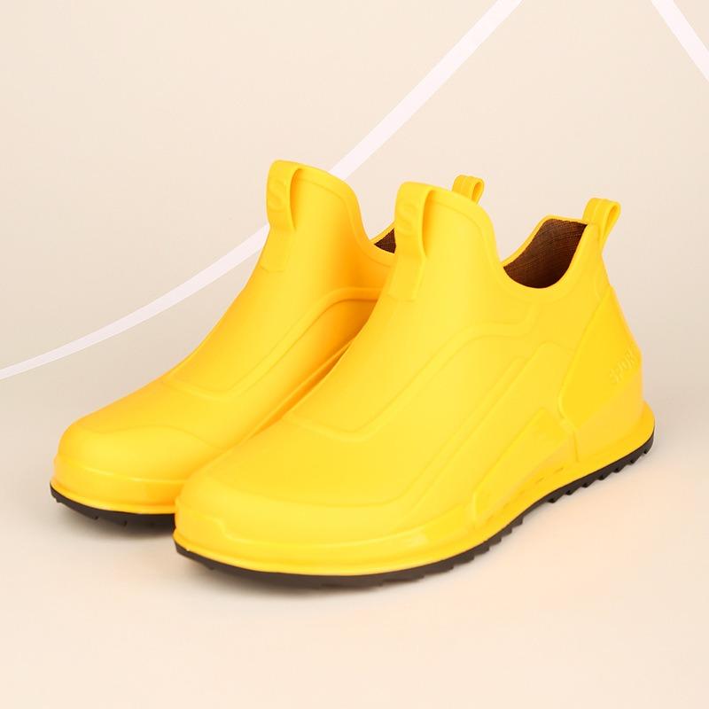 Men's Short Water Shoes Low-top Fashion Rain Shoes Rain Boots Light Mouth Non-slip Rubber Shoes Outdoor Water Boots Increase Height