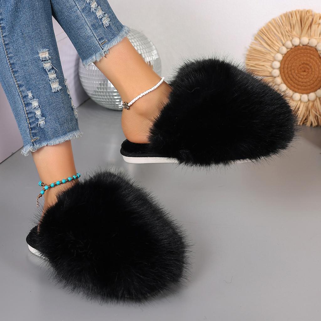Fashion New Winter Women Fashion Fur Slippers Fluffy Cute Plush Women Luxury Outdoor Anti Slip Durable Flat Bottom Slippers Slides Women