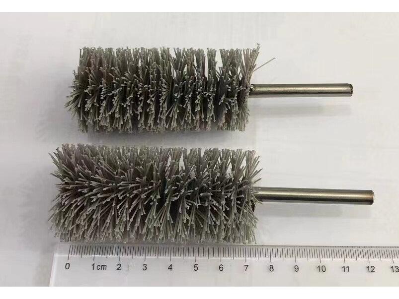 Silicon Carbide Bristle Inner Hole Polishing Brush for CNC Robots