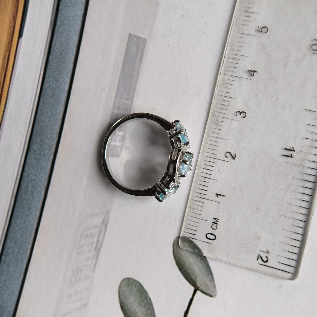 Серебряное кольцо с натуральным топазом 1.707ct, вес изделия 3 гр (2194521)