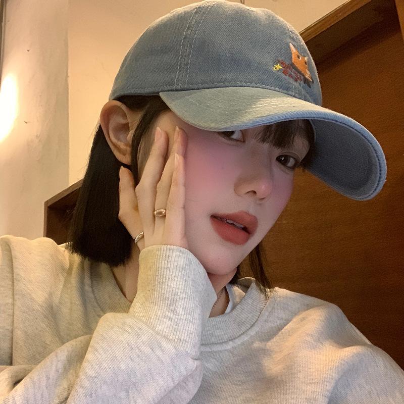 Cute embroidered baseball cap for men and women outdoor travel hiking sunscreen hat leisure