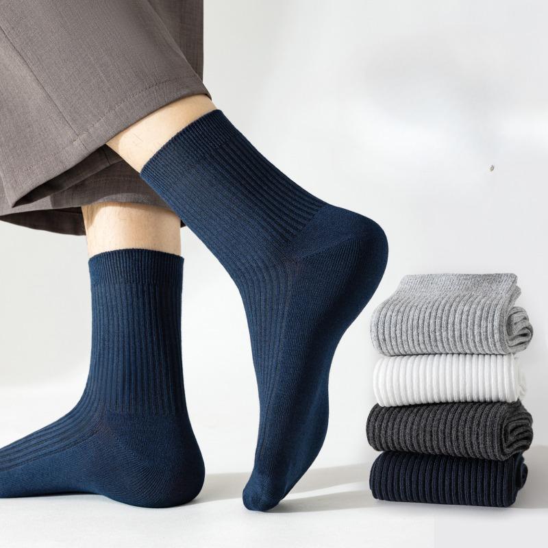 Men's Spring and Autumn Business Embroidery Jacquard Sweat Absorbing Deodorizing Antibacterial Cotton Socks