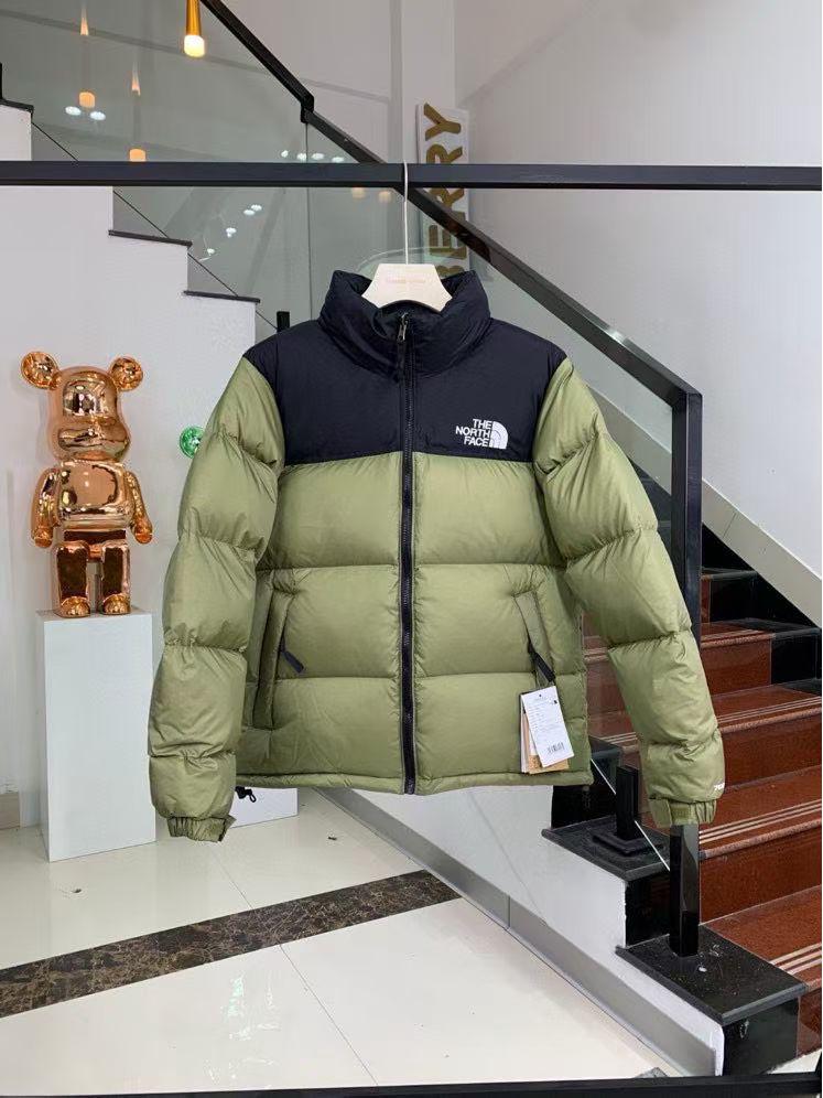 Men's High-Quality Winter Down Jacket - Short Stand-Up Collar, Warm, Fashionable, Versatile, Solid Color Puffer.