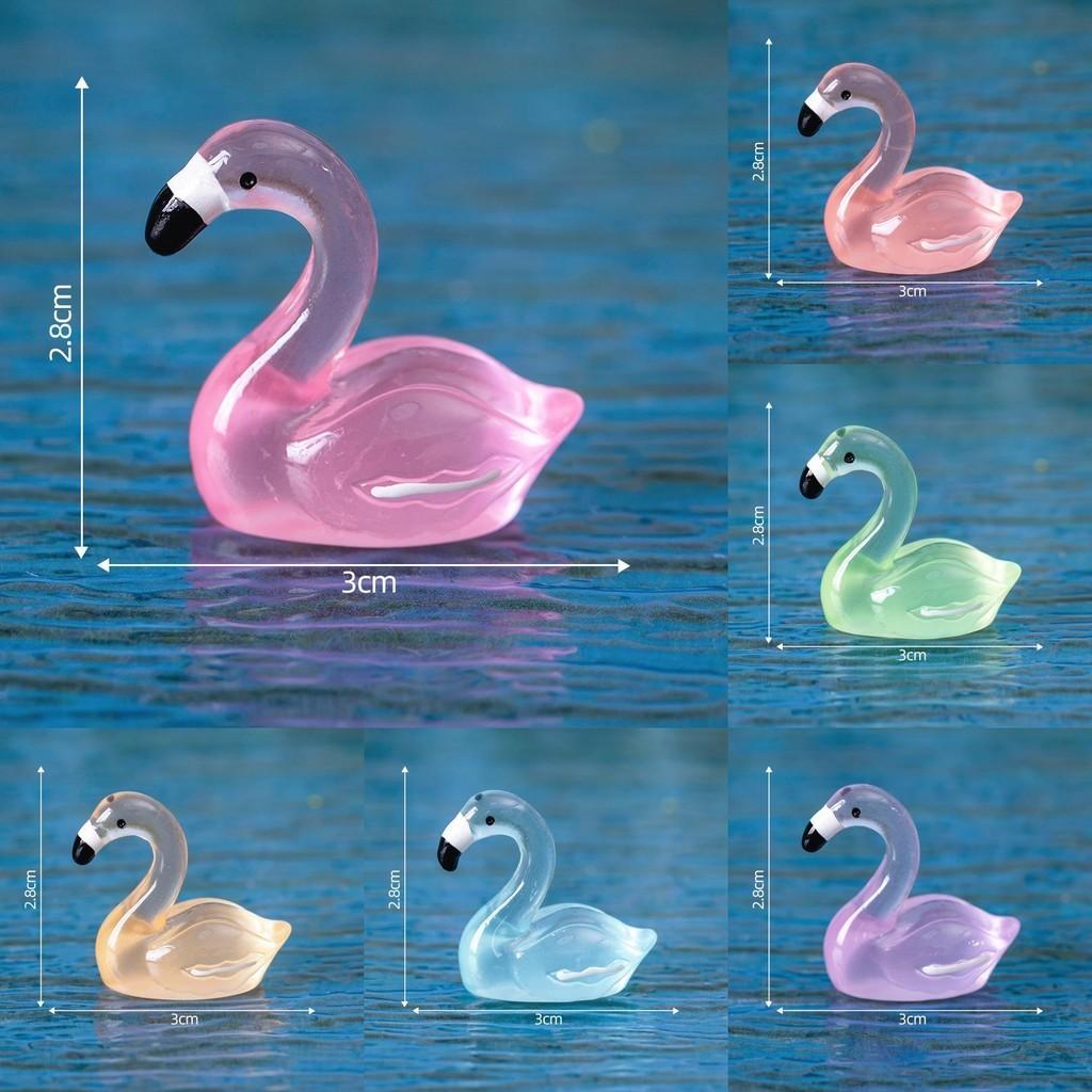 Charming Glow-in-the-dark Resin Flamingo Decor Adorable Miniature Aquarium Decoration