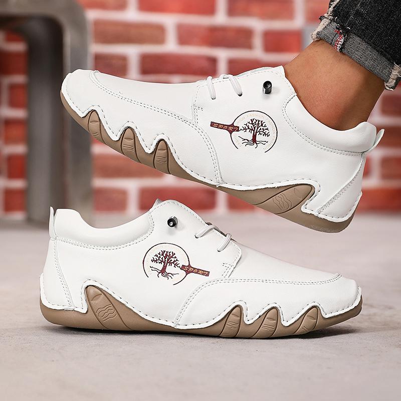 Autumn Handmade Leather Casual Shoes for Men   Comfortable Loafers Outdoor Shoes Breathable Men Moccasins Men's Sneakers