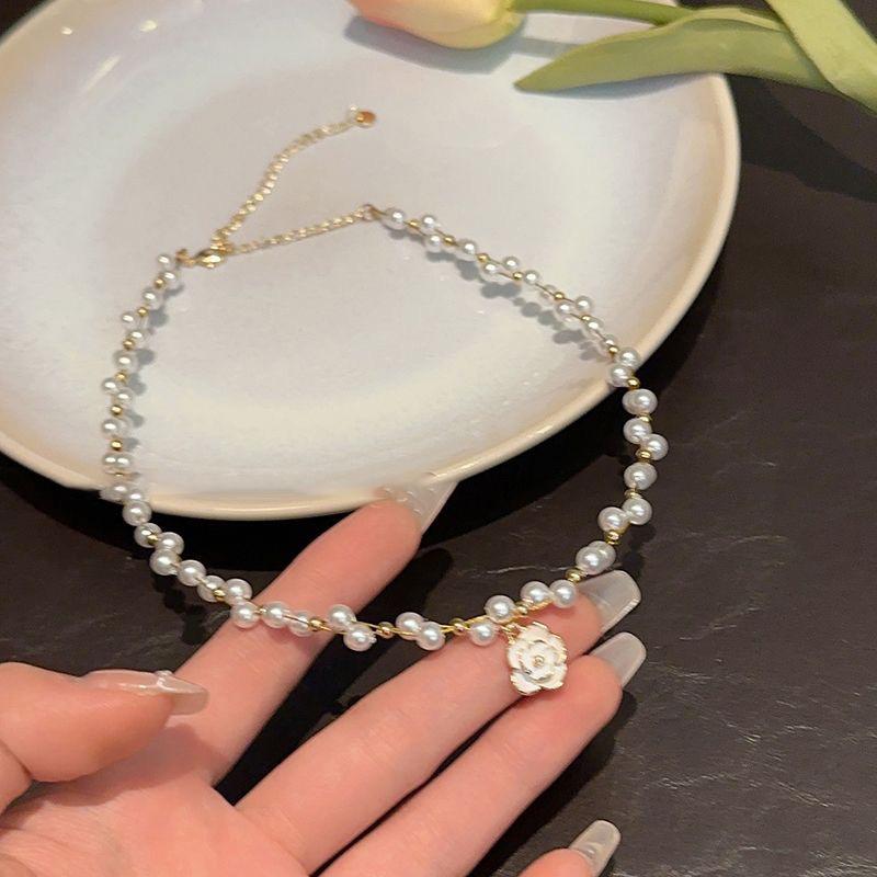 Unique Elegant Exquisite Pearl Camellia Necklace Light Luxury Classic Necklace For Women Jewelry Party Premium Gift