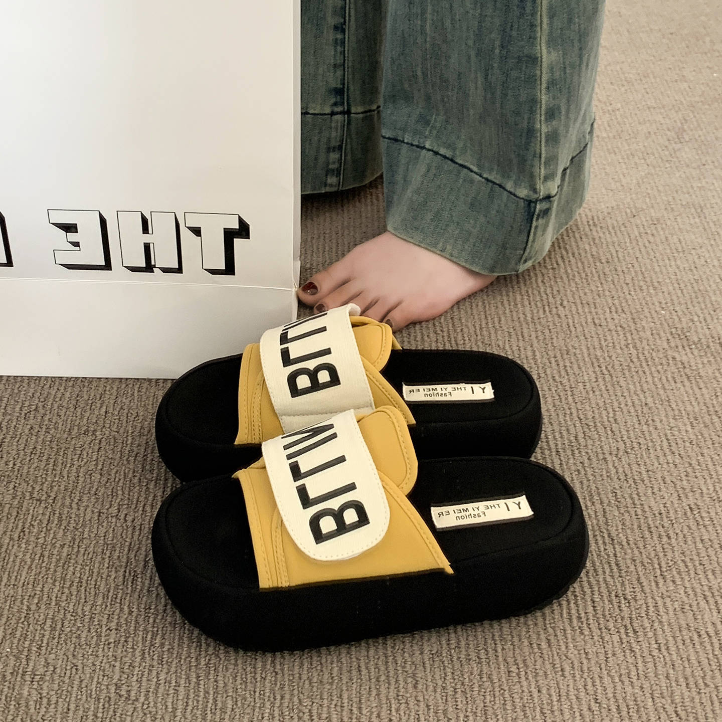 

Thick-bottomed cool slippers women s summer outer wear new trend heightening Velcro one-word drag 40 жёлтый