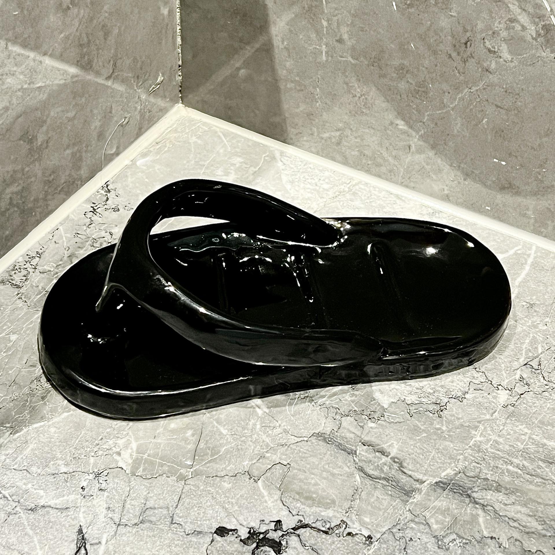 

Тапочки Мыльница Керамический поднос для украшений Реквизит для стрельбы Стол для мытья рук Украшение для хранения в ванной Керамическая мыльница Тарелка чёрный