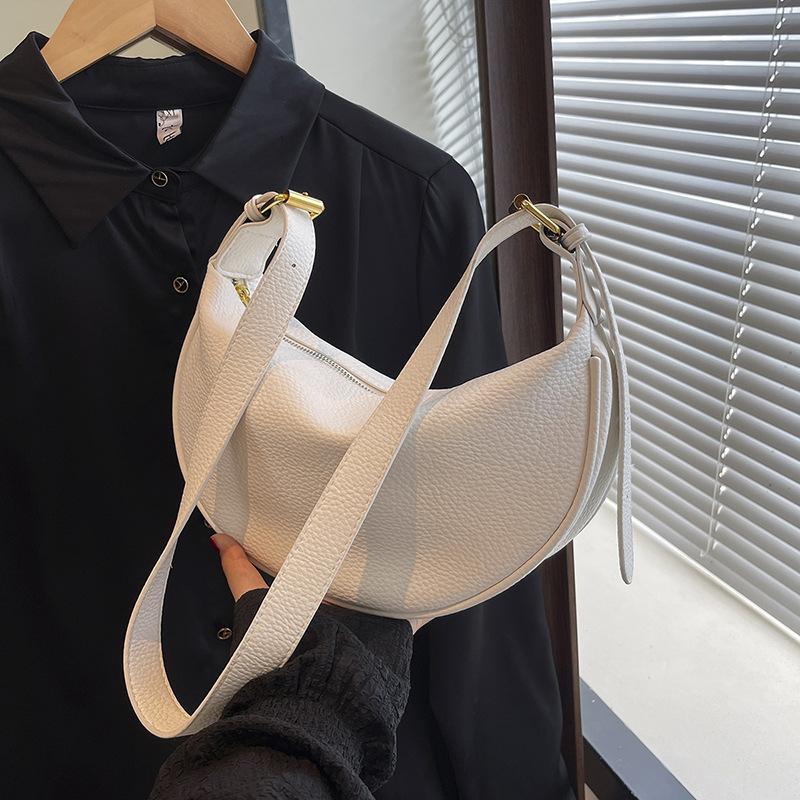 Premium bag women's new versatile shoulder messenger bag niche simple commuter dumpling bag