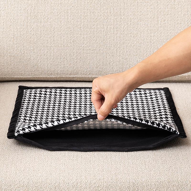 Niebieska poszewka na poduszkę do sofy z chenille - Nowoczesna minimalistyczna poduszka do salonu, sypialni lub jako zagłówek łóżka