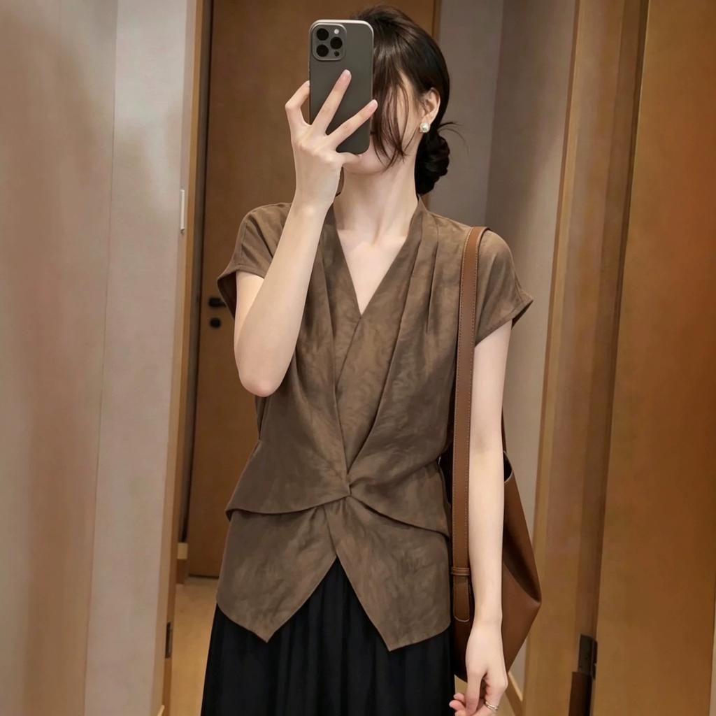 Premium black V-neck kink short-sleeved shirt women's summer large size fat MM slim top A-