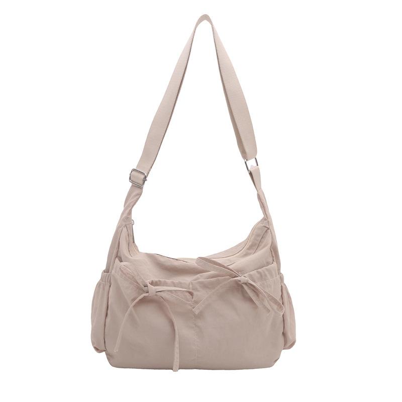 Korean Versi Pleated Casual Shoulder Bag, Simple and Versatile Lightweight Tote Bag, Fashiable New Commuting and Class Bags