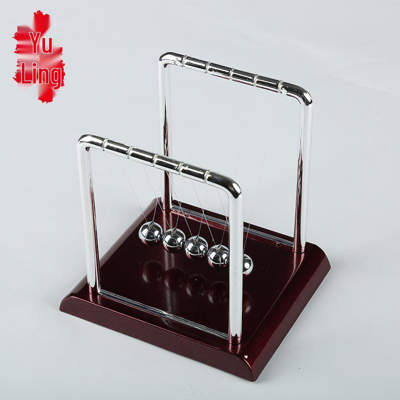 

Современный металлический маятник Ньютона в европейском стиле 17.5 x 15 x 18 cm вино красного