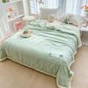 Muxinzi Camellia Plush All-Season Quilt