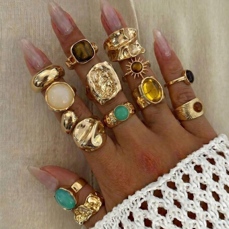 Set di 8 Anelli Retro di Lusso da Donna in Stile Europeo e Americano Esagerato