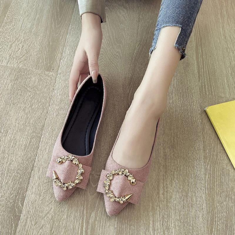 Autumn Women Flats Shoes Sexy Elegant Pointed Low Heel Sneakers Women New Shallow Slip-on Comfortable Casual Loafers