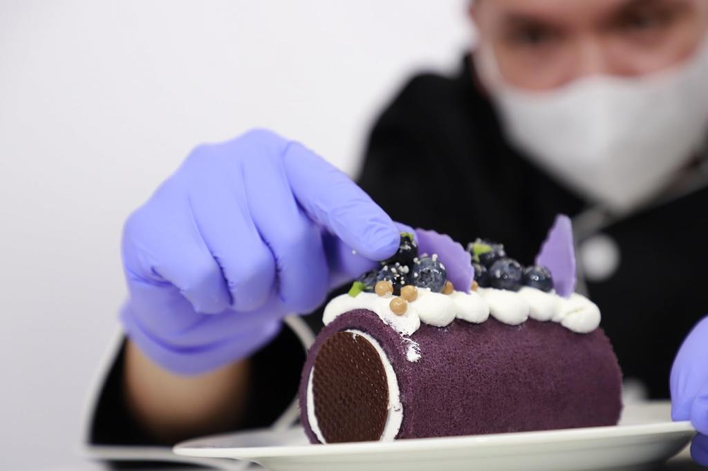 Naviroll medisinsk nitril 1 eske ark x 10 [AS ONE] [Kassesalg] hansker, pudderfrie, engangs, (100 bokser) (S)