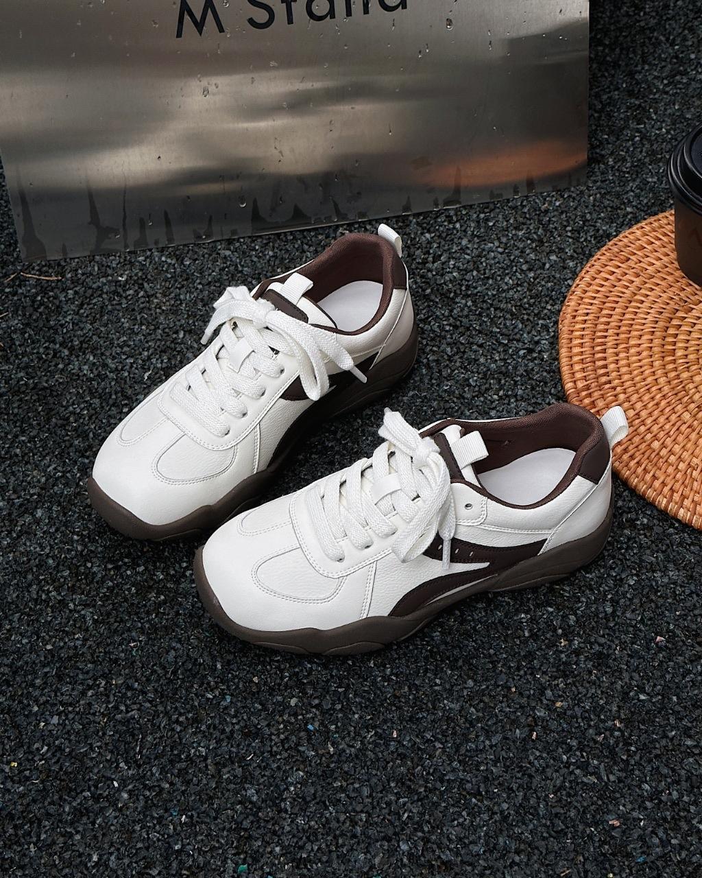 

2025 new Korean version of genuine leather mesh breathable versatile and thin Forrest Gump shoes women s casual and light color matching German traini 35