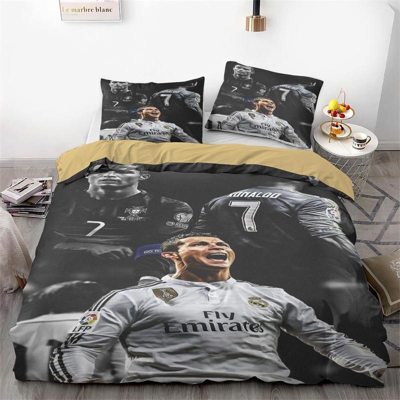 

Football Themed Bedding Set Made Of Microfiber Material Football Stars 3-Piece Duvet Cover Set With Pillowcases For Ultimate EU single(135x200cm) бежевый