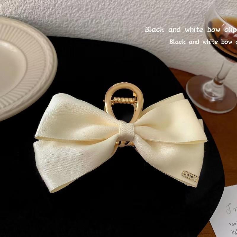 Premium Metal Shark Hair Clip for Women - Large Summer Headdress Hairpin, Unique Design