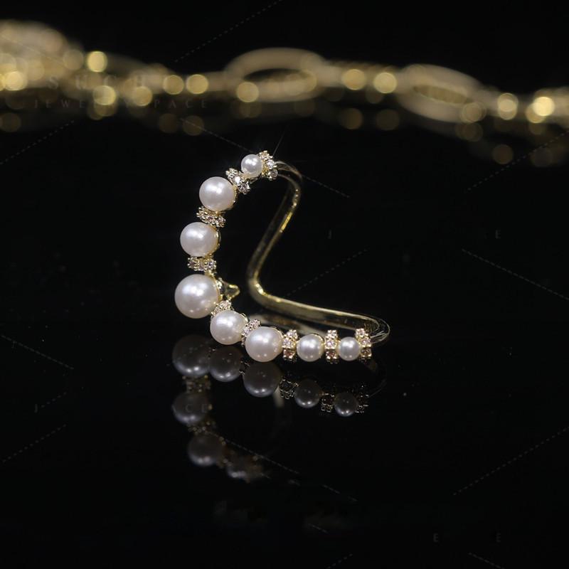 Elegant Geometric Pearl & Cubic Zirconia Ear Cuff - No Piercing Required
