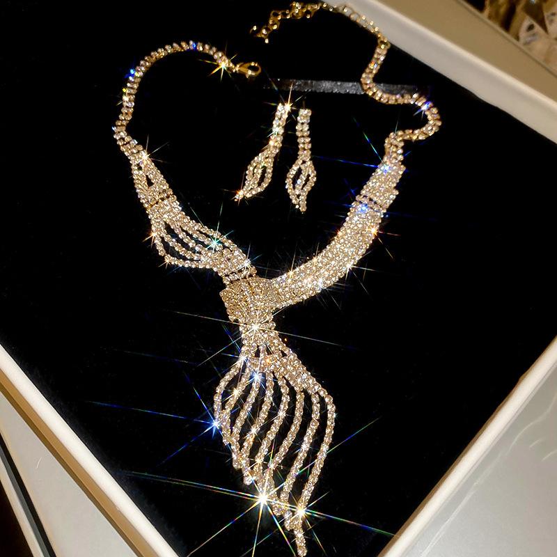 Leaf Diamond Necklace Set Light Luxury Premium Clavicle Chain Cold Dress Clavicle Chain Female