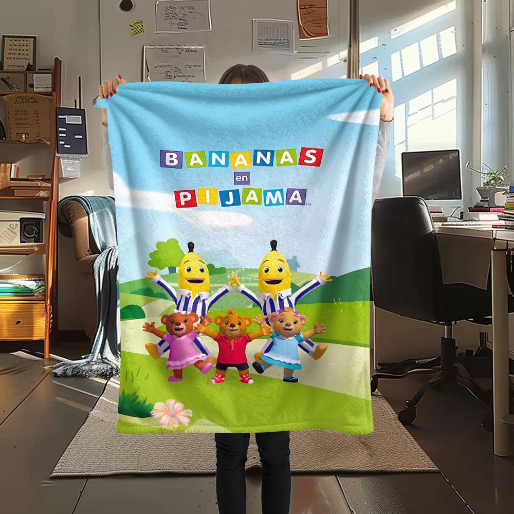 

Bananas and Trotro Print Flannel Blanket,High quality Comfortable for All Seasons,Home Decor,Warmth and Comfort,Perfect for Christmas Gifts 80cm x 120cm