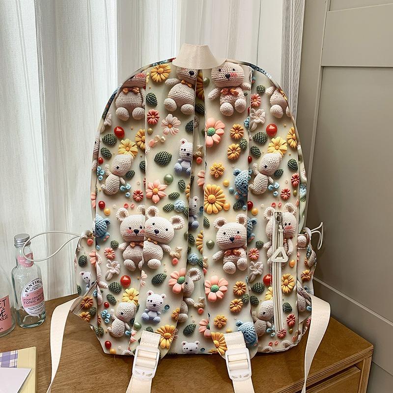 High value, fresh, sweet and cute printed backpack, lightweight make-up class for junior high school students, and large-capacity backpack.