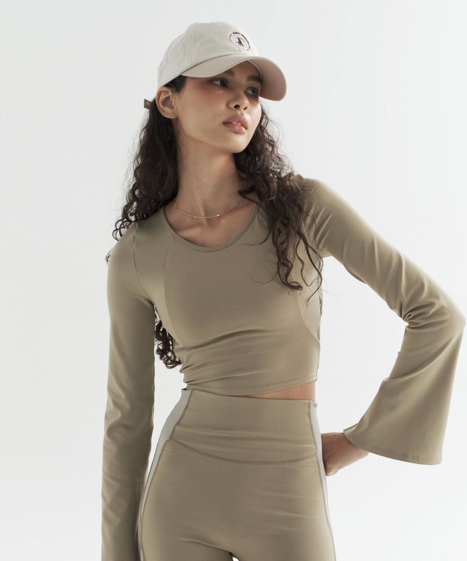 Poete Leaf Long Sleeve Crop Top - Khaki L