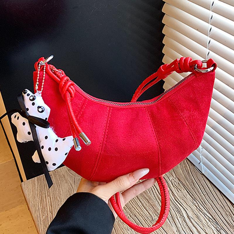 Fashion Horn Bag Women's New Niche Shoulder Bag Messenger Bag High Value Crescent Bag